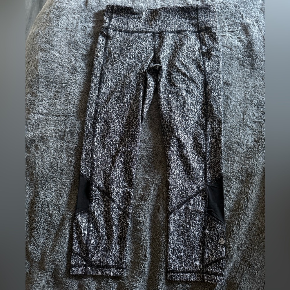 Lululemon Inspire Tight II Crop